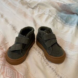 Vans Kids Shoes in Olive and Tan